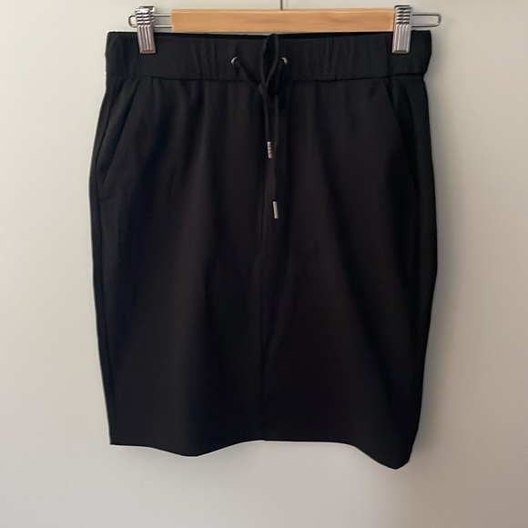 RW&Co 4 Way Stretch Skirt - Picture 4 of 7